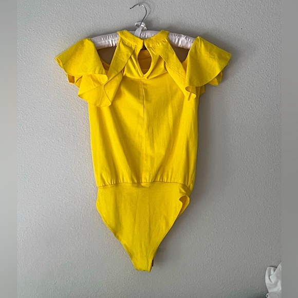 || ZARA || BODYSUIT || HALTER || RUFFLES || COLD-SHOULDER BODYSUIT || - Picture 2 of 5